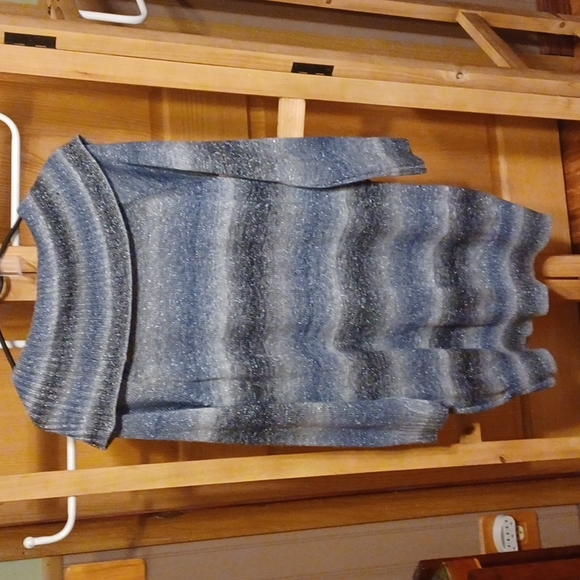 AGB Woman Sweater Sz. 1X. - Picture 4 of 7